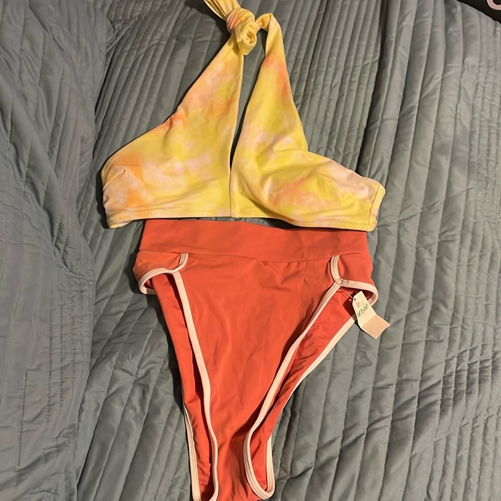 NWT Aerie Bikini High Rise Bottoms and Yellow Halter Top Size Small Beach‎ Swim